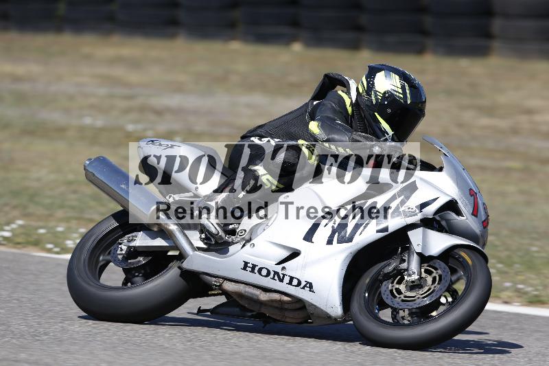 /36 08.08.2026  Pluess Motosport ADR/Freies Fahren/197